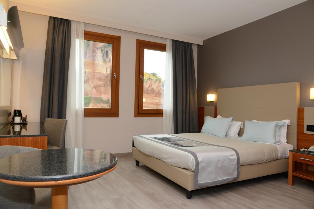 Albergo Roma, BW Signature Collection Castelfranco Veneto Exterior photo